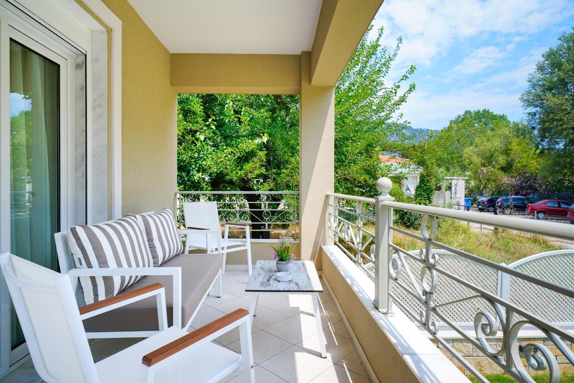Lobelia Luxury Suites Chrysi Ammoudia Exterior foto
